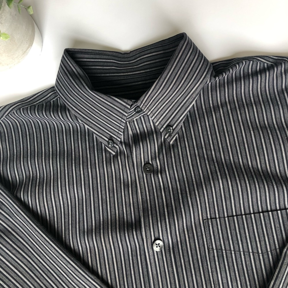 Van Heusen Black Gray Long Sleeve Button Down Size Large 16-16 1/2